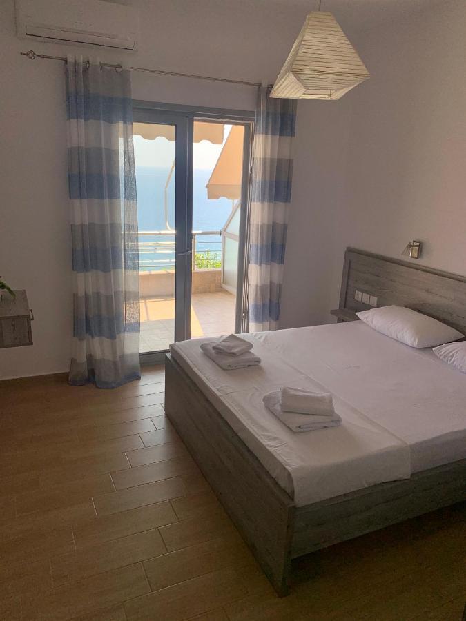 Blue Sea Apartments Qeparo Luaran gambar