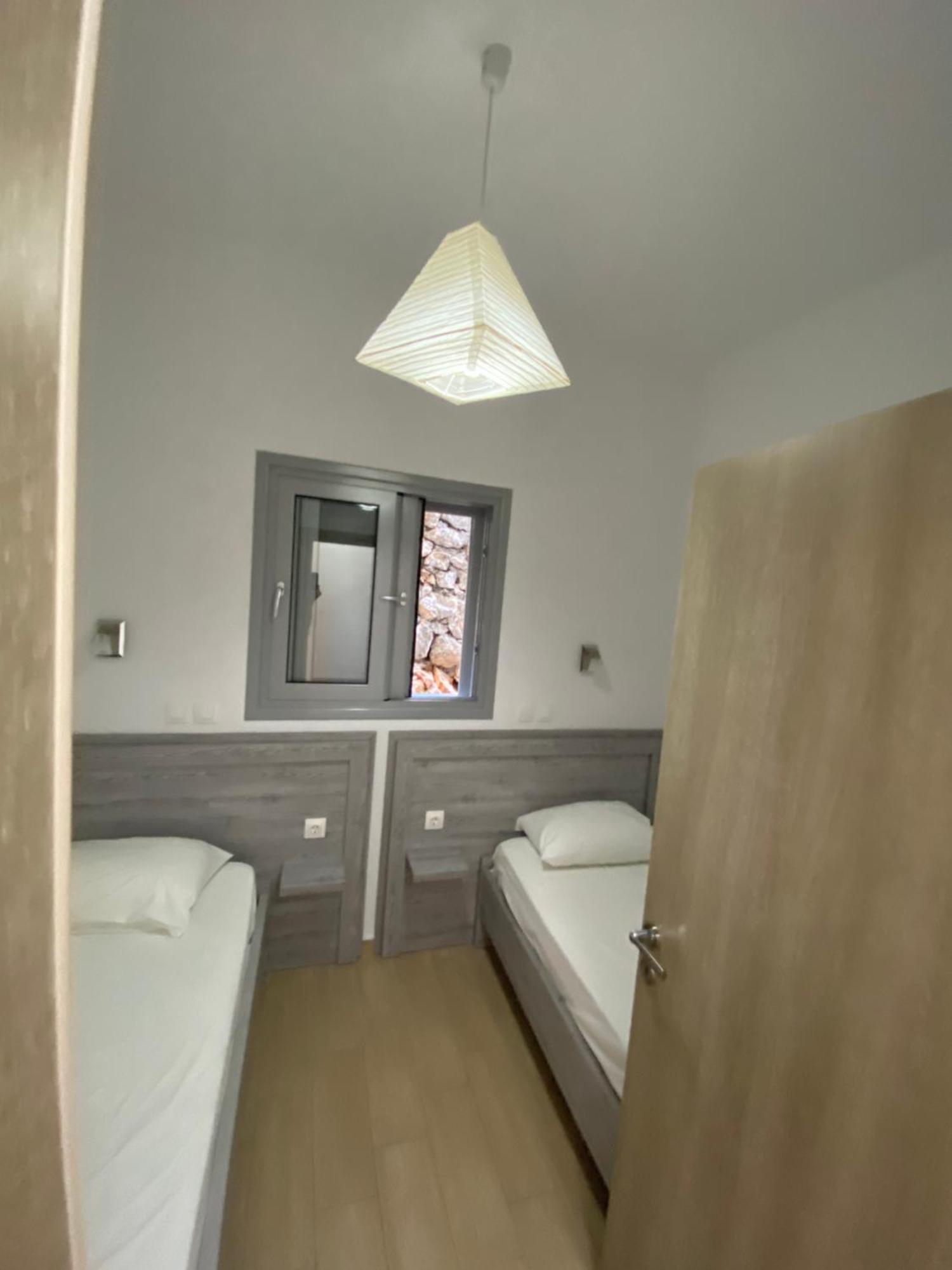 Blue Sea Apartments Qeparo Luaran gambar