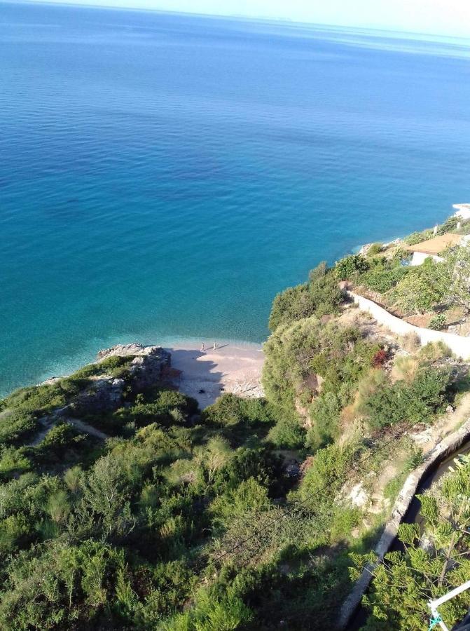 Blue Sea Apartments Qeparo Luaran gambar